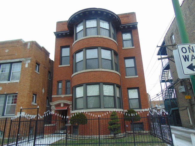 Photo - 6245 S Sacramento Ave Unit 1