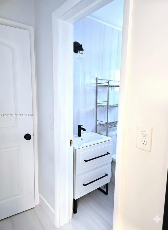 Photo - 1832 Rodman St Unit 1-2