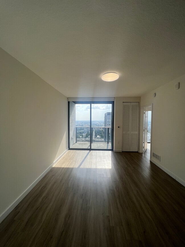 Photo - 1027 NW 1st Ct Unit B2