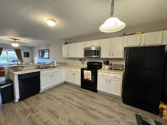 Photo - 5006 Banister Loop