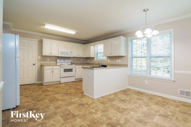 Photo - 168 Crossing Dr