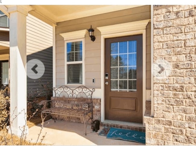 Photo - 3387 Greyhawk Crossing