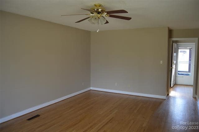 Photo - 646 E Broad St