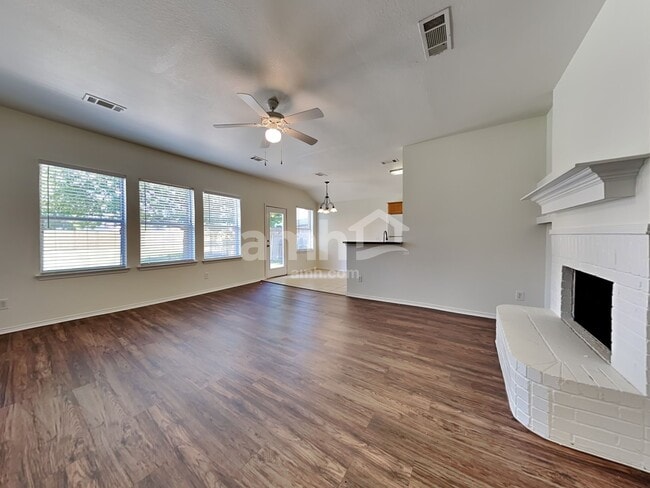 Photo - 223 Lake Texoma Dr