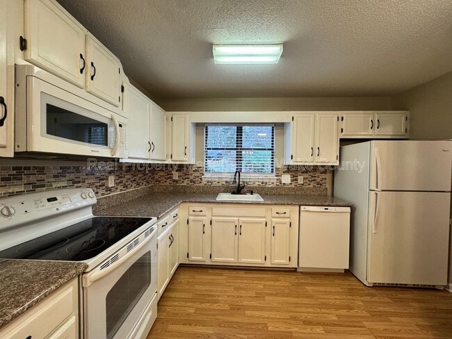 Photo - 5754 Pool Side Dr