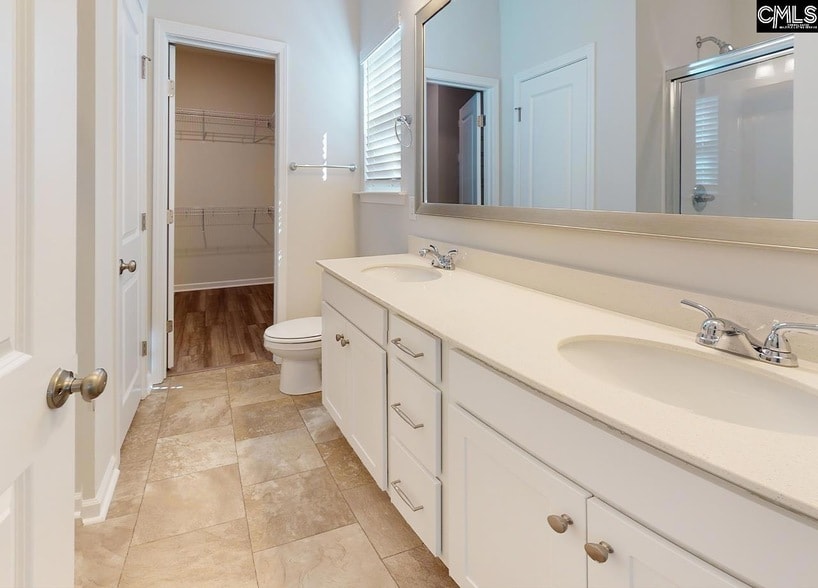 Photo - 1102 Semoran Wy