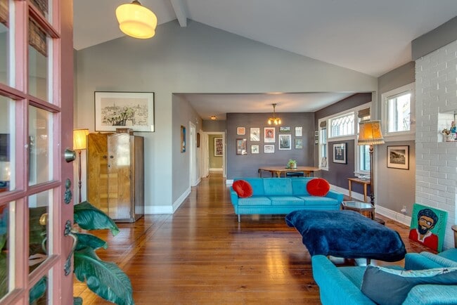 Photo - 1504 Fatherland St
