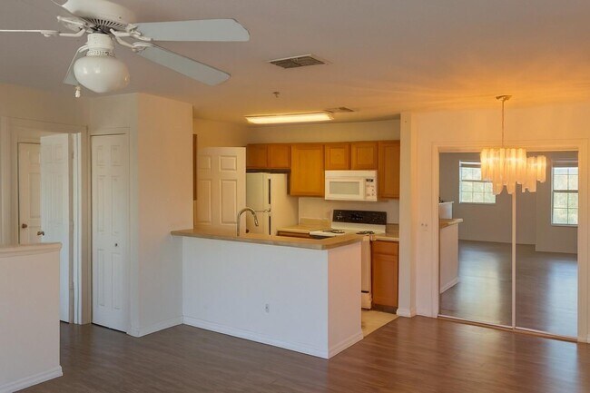 Photo - 4850 51st St W