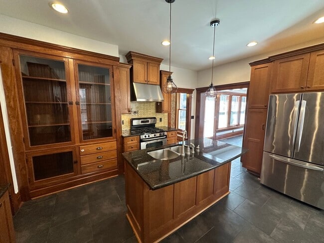 Photo - 1023 Neil Ave Unit 1023