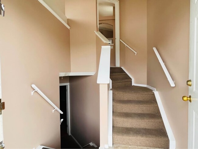 Photo - 127 Saddlemont Way NE