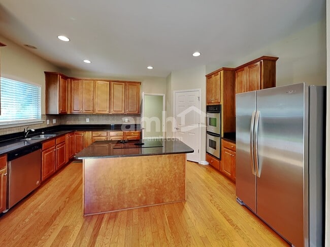 Photo - 319 Forest Bend Dr