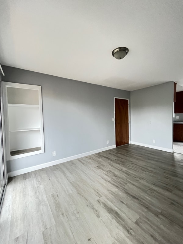 Photo - 322 Laveta Terrace