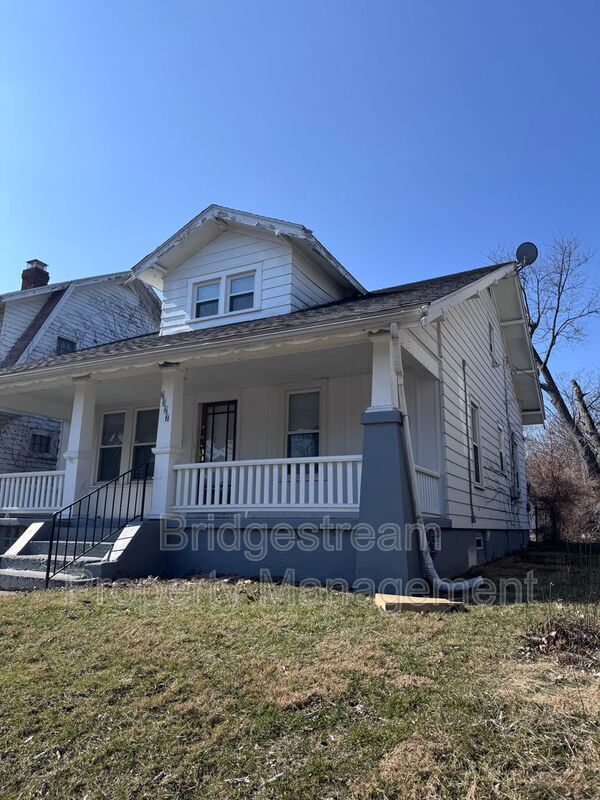 Photo - 2327 Eastview Ave