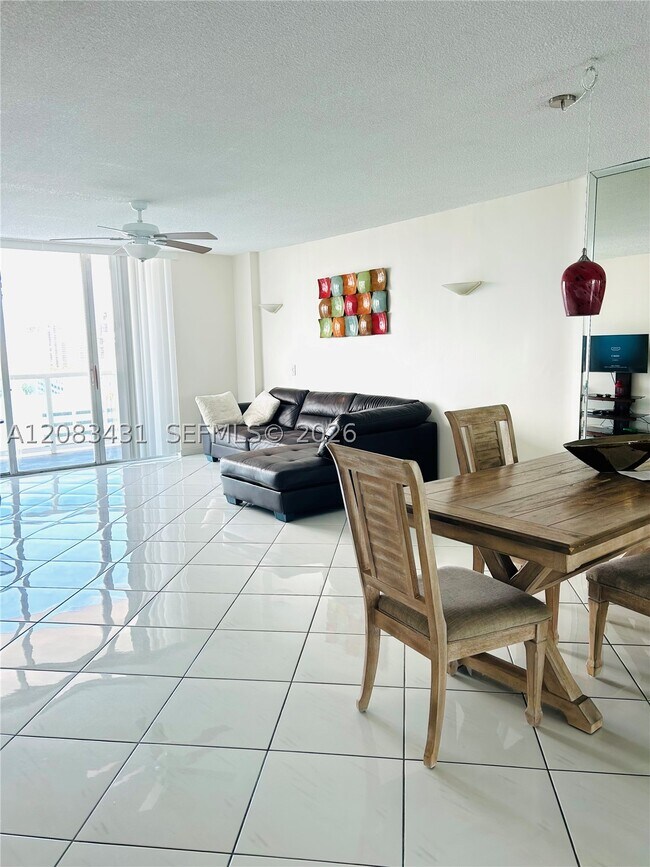 3800 S Ocean Dr Unit 1404