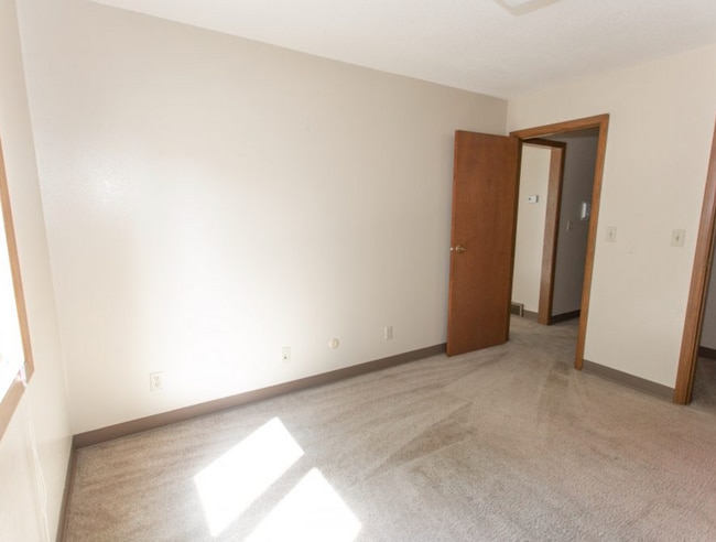 Parkway Apartments