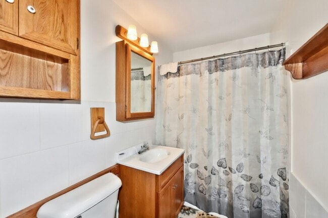 Photo - 330 Duane St