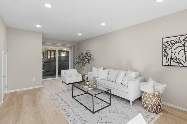 Photo - 3Bd/3Ba Seattle Home