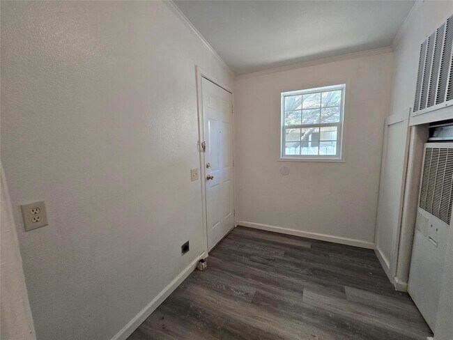 Photo - 4602 Blue Meadow Dr