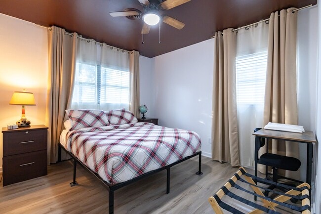 Photo - 3228 S Polk Ave