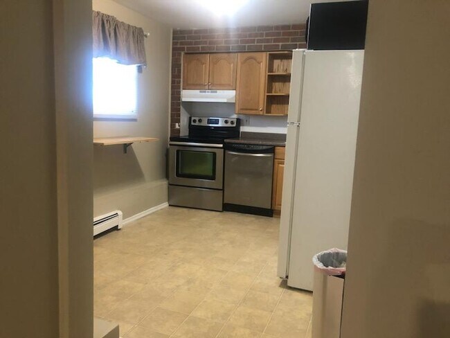 Photo - 104 N Jefferson Ave