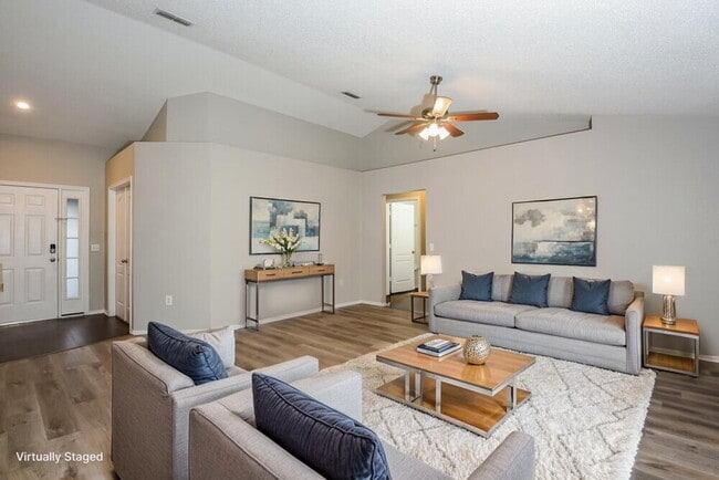 Photo - 822 Terranova Rd