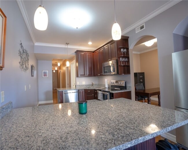 Photo - 90 E Market St