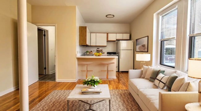 Building Photo - 630 W Barry Ave