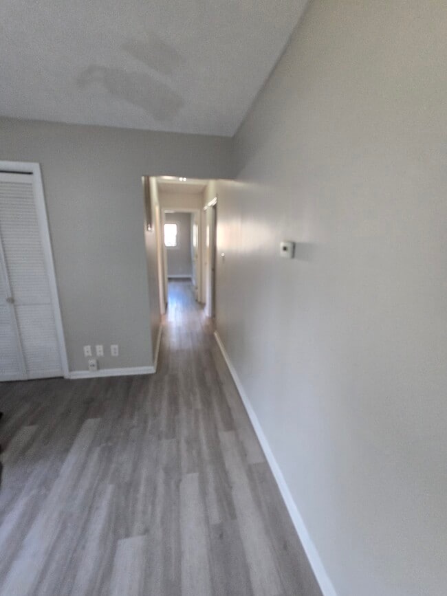 Photo - 7431 Sabre Ave
