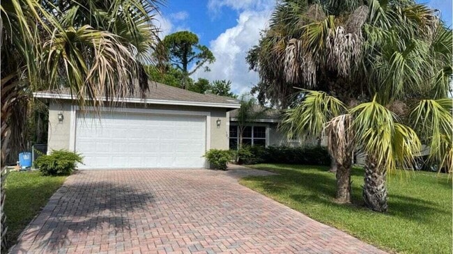 Building Photo - 6007 Bamboo Dr Rental