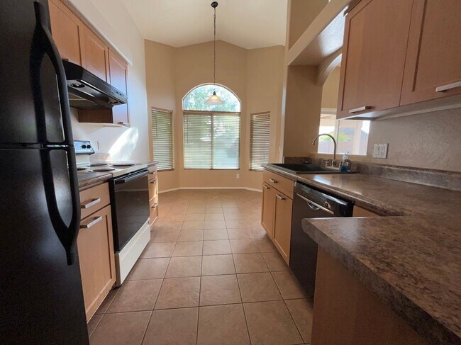 Photo - 2 BEDROOM PLUS DEN NEAR ARROWHEAD SHOPS