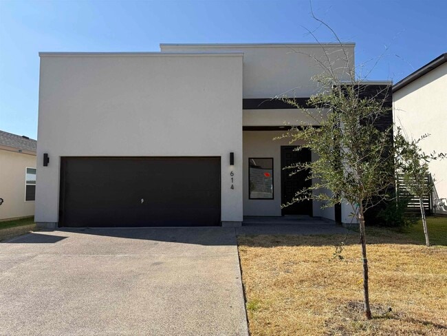 Building Photo - 614 Silvana Dr