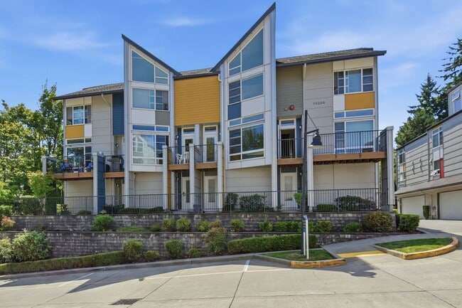 Building Photo - 15235 NE 81st Way
