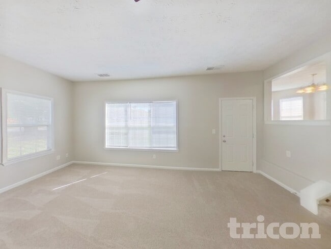 Photo - 2338 Briar Knoll Rd