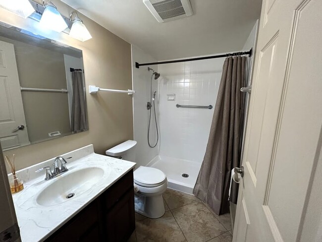 Photo - 1818 E Shorewood Blvd Unit 310