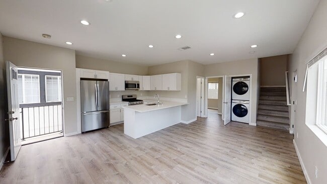 Photo - 4BD/2BA on Art! Lots of Parking!