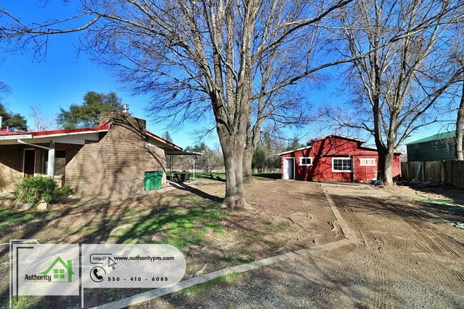 Photo - 8807 Deschutes Rd