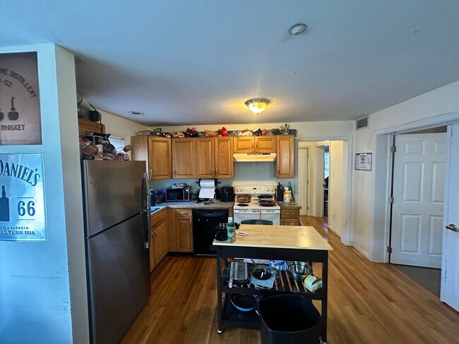 Photo - 64 Hillside St Unit 2