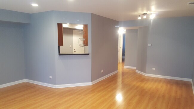 Photo - 684 Quincy Bridge Ln Unidad 102