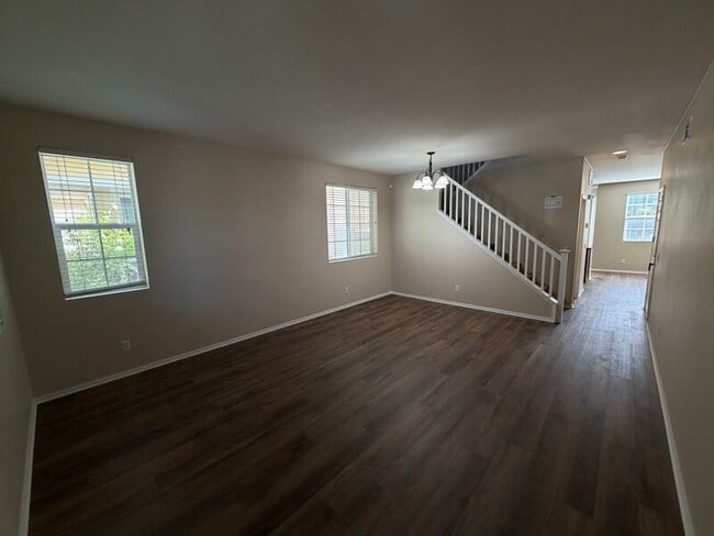 Photo - 40184 Annapolis Dr