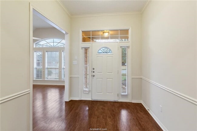 Photo - 4709 Shoal Creek Dr