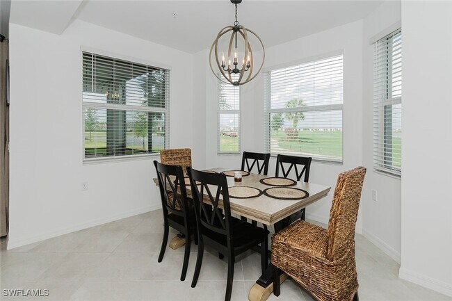 Photo - 5807 Double Eagle Cir Unidad 4613