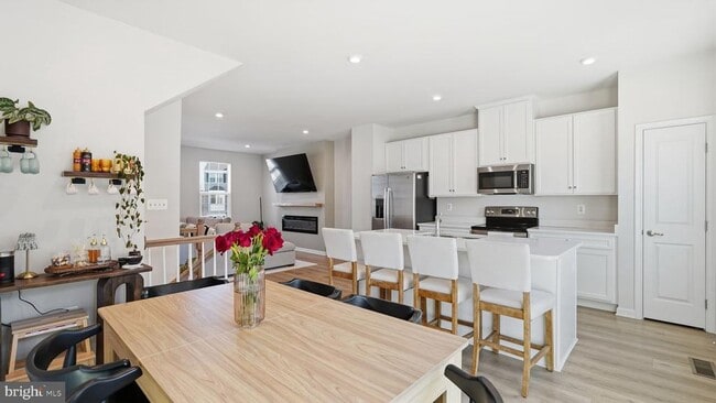 Photo - 1790 Scenic Lp