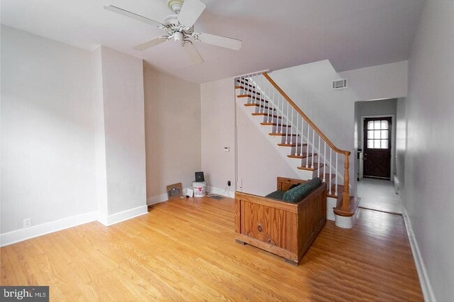 Photo - 833 N Newkirk St