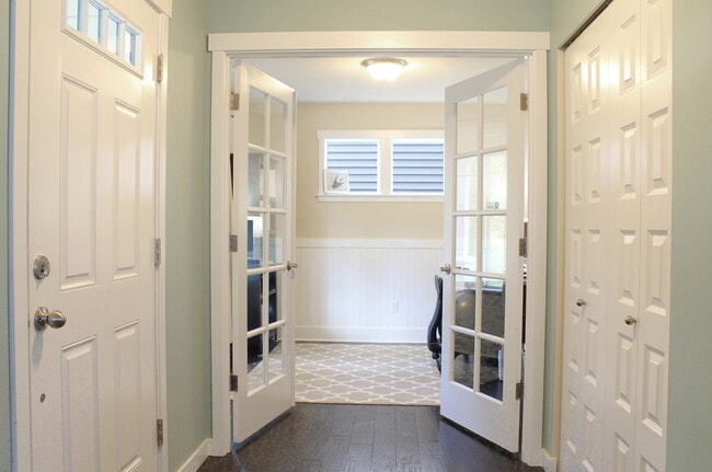 Photo - Beautiful DuPont 3 bedroom + Loft + Den Home
