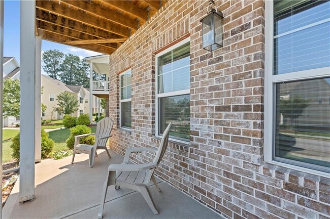 Photo - 1030 Shy Ln