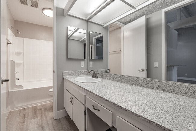 1BR, 1BA - 750SF - Bathroom - The Arbors Santa Ana