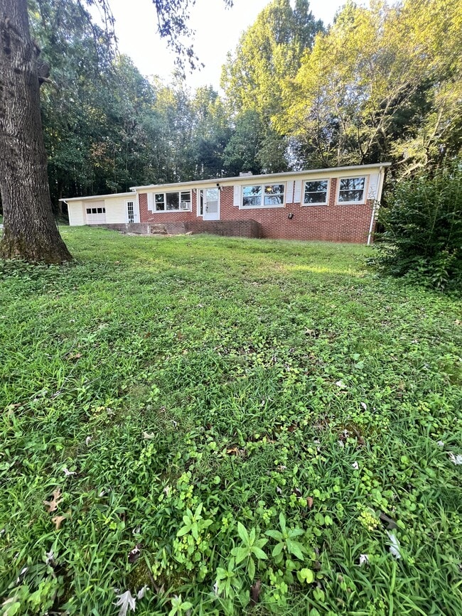 Building Photo - 3507 US-421 Rental