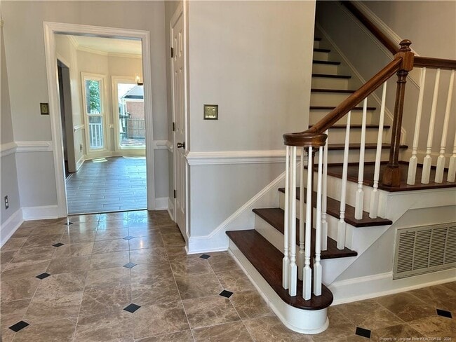 Photo - 493 Kingsford Rd