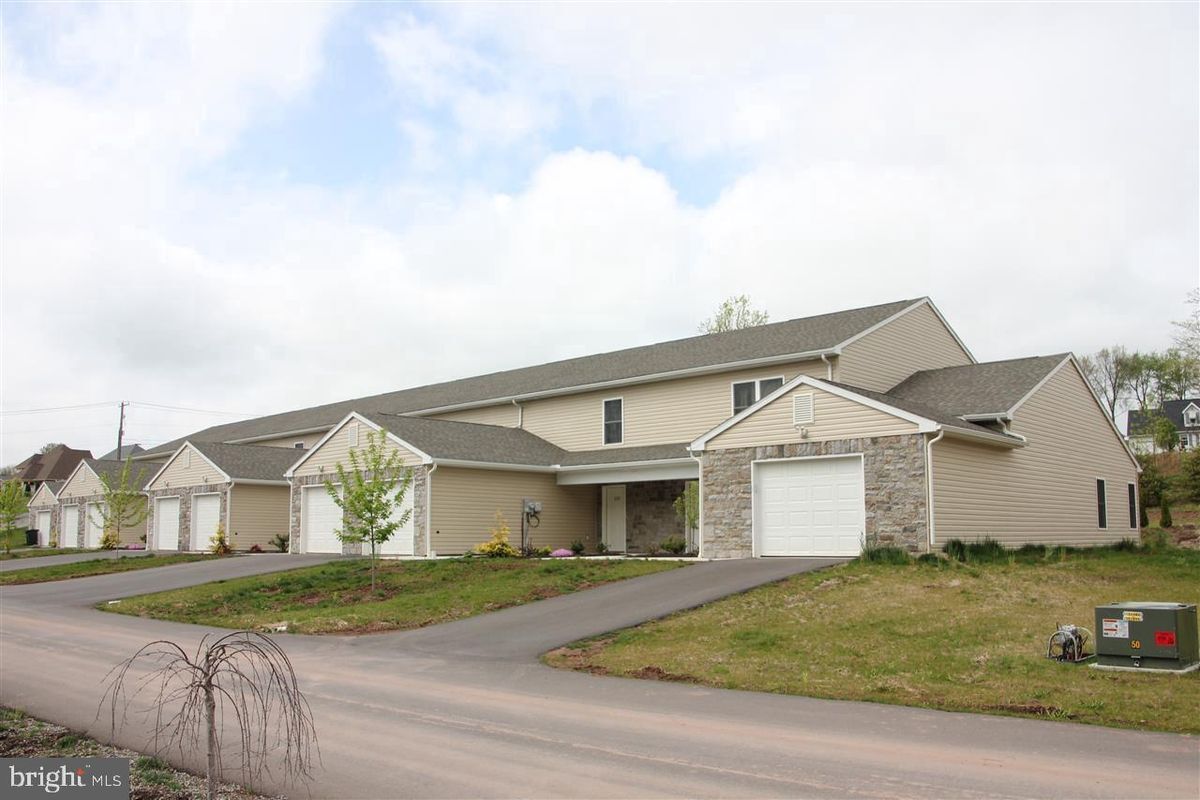 Photo - 151 Natures Trail Townhome
