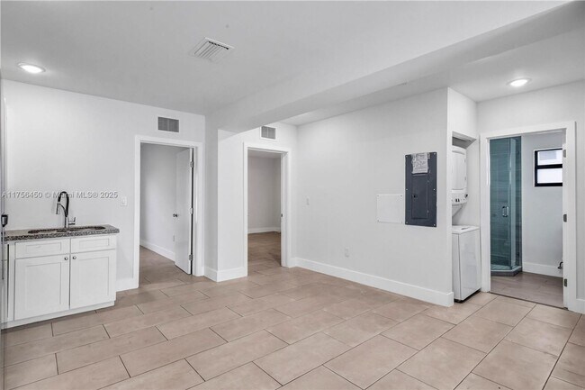 Photo - 1749 NW 64th St